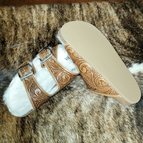 NWT Genuine Tooled Leather Sandals White Fur Linked Berk Style Western C… - Picture 5 of 6